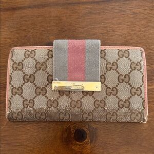 Gucci Beige and Pink Monogram Wallet
